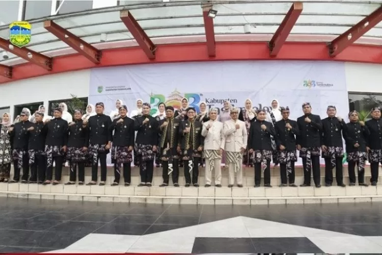 Wakil Bupati Tasikmalaya Hadiri Acara Kick Off UMKM, Masyarakat Menabung Perkuat Ekonomi Daerah